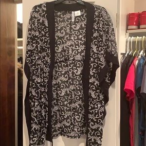 Black and white paisley kimono-like cardigan